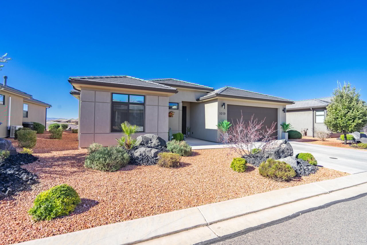 1019 W Jonathon DR Washington, UT 84780 home for sale, MLS#25-267691 - Erika Rogers Photo 41