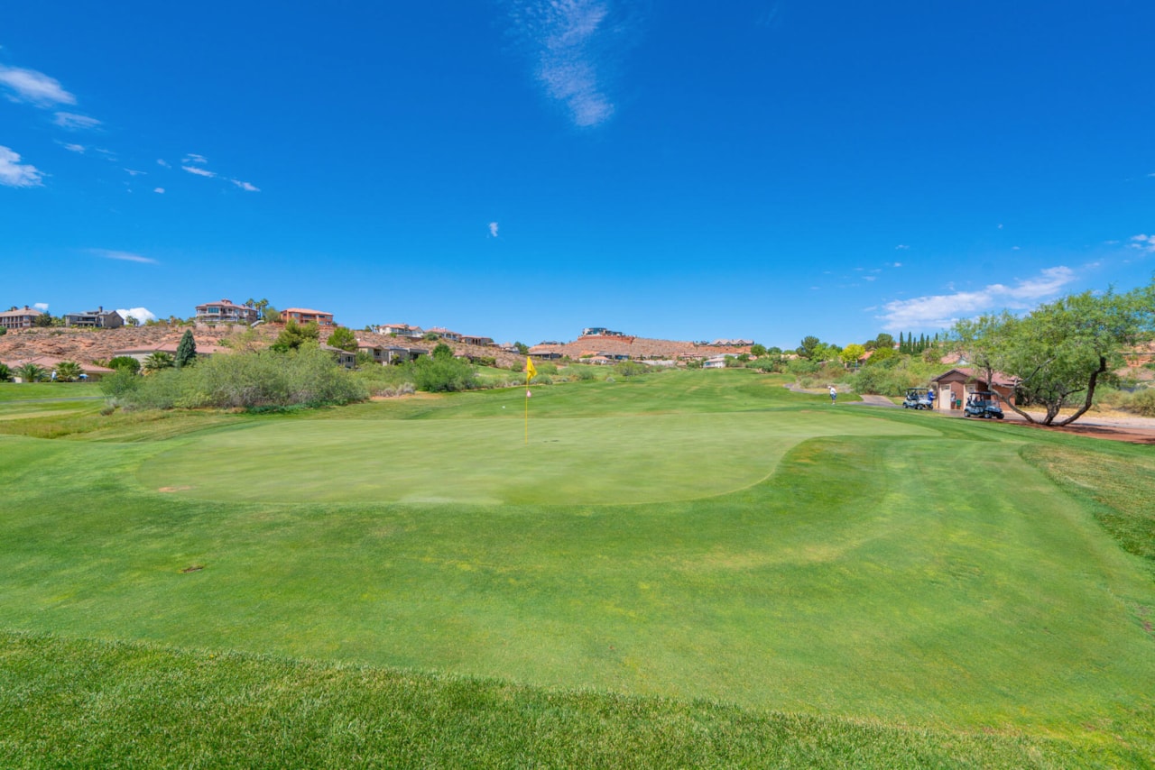 1019 W Jonathon DR Washington, UT 84780 home for sale, MLS#25-267691 - Erika Rogers Photo 52