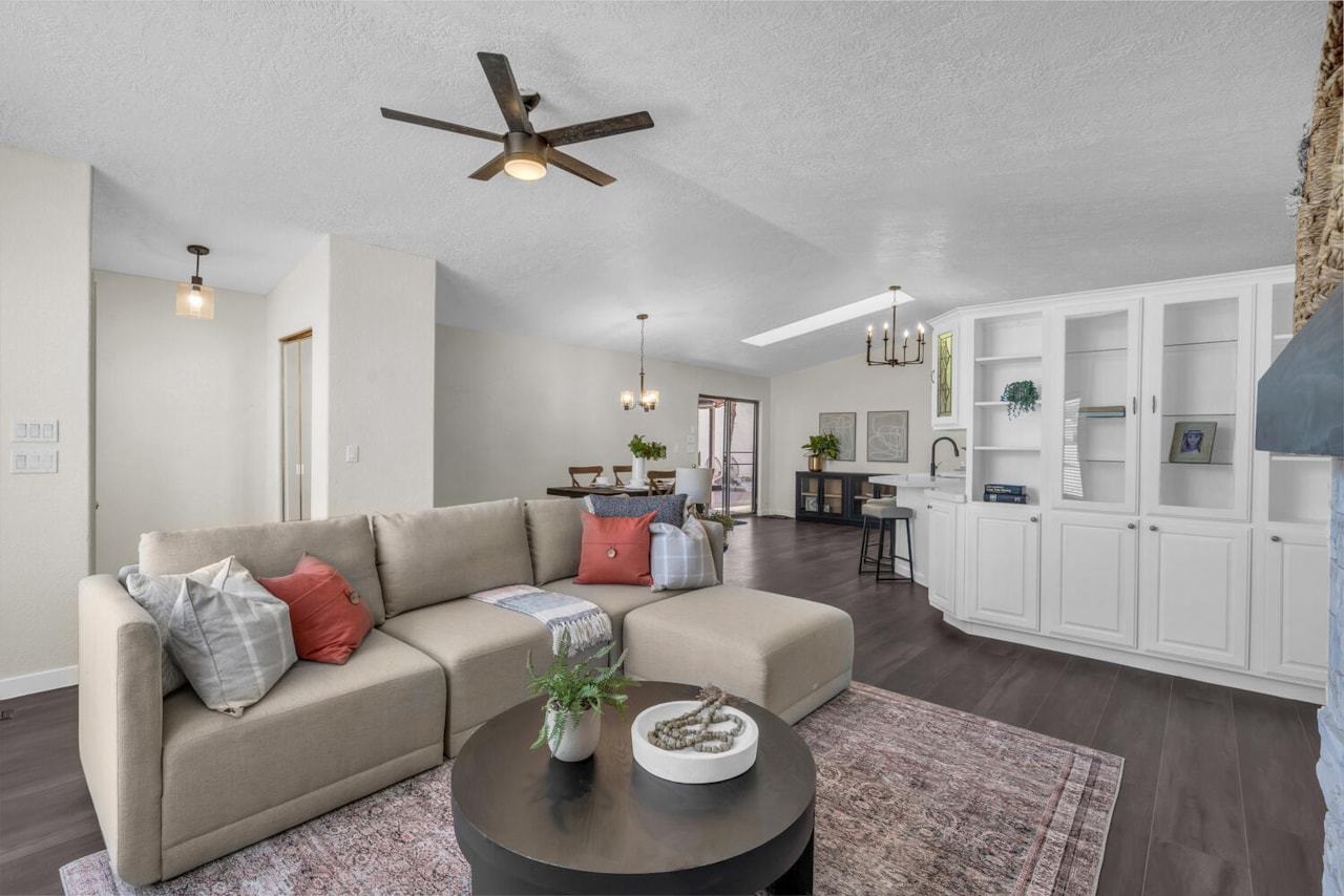 1331 N Dixie Downs RD #100 St George, UT 84770 home for sale, MLS#25-263745 - Erika Rogers Photo 4