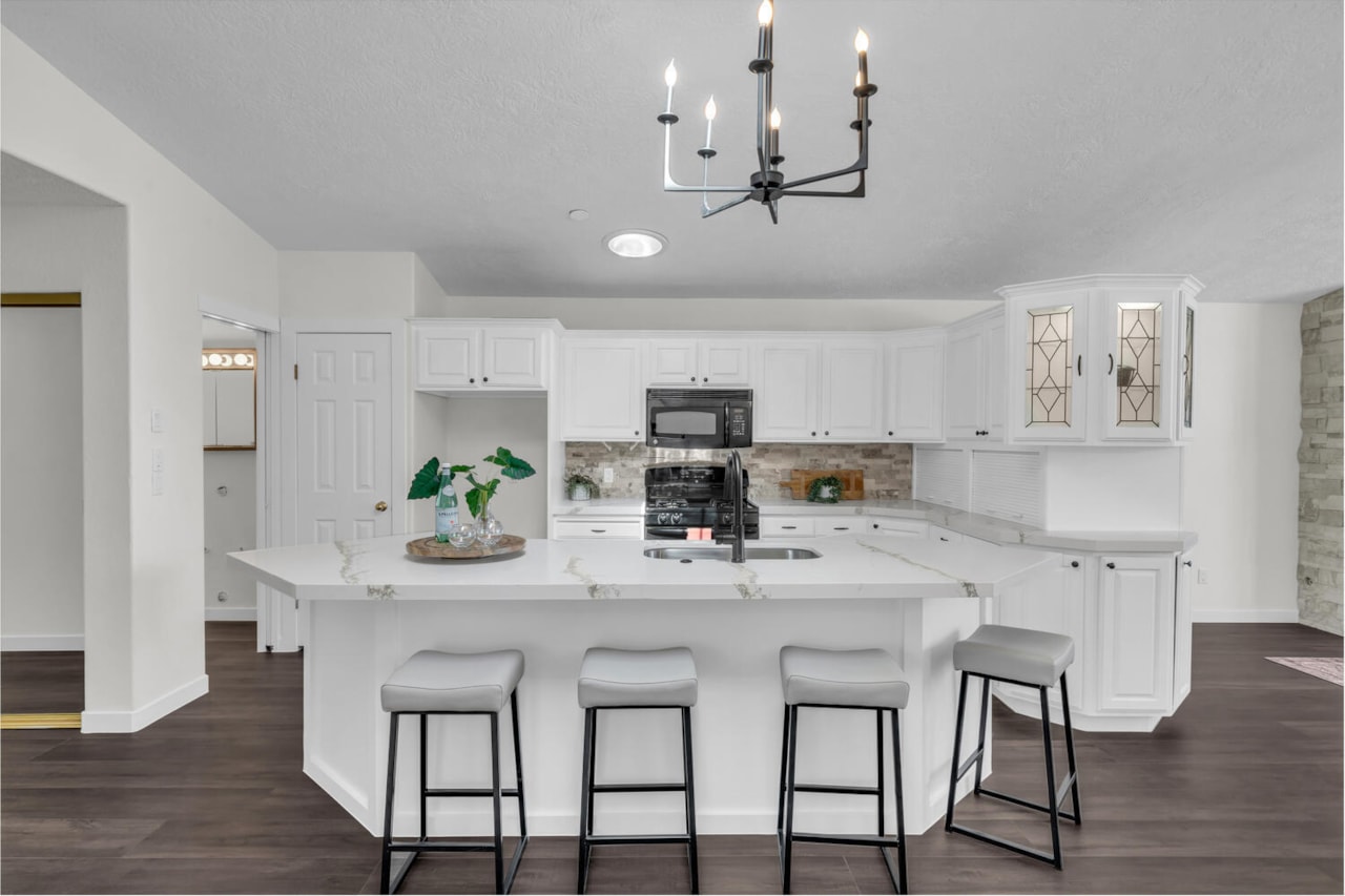 1331 N Dixie Downs RD #100 St George, UT 84770 home for sale, MLS#25-263745 - Erika Rogers Photo 7