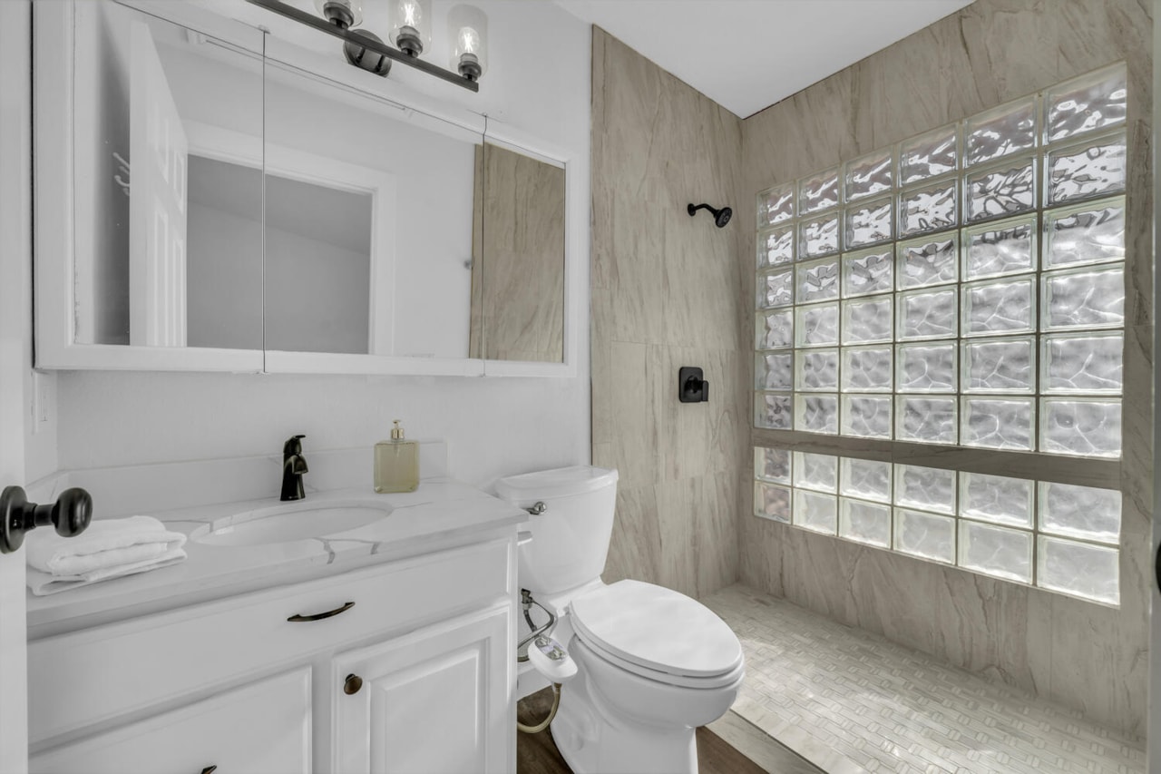 1331 N Dixie Downs RD #100 St George, UT 84770 home for sale, MLS#25-263745 - Erika Rogers Photo 9