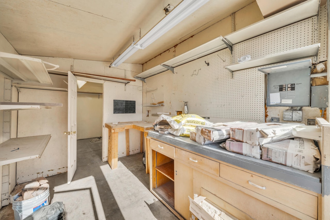 1331 N Dixie Downs RD #100 St George, UT 84770 home for sale, MLS#25-263745 - Erika Rogers Photo 15