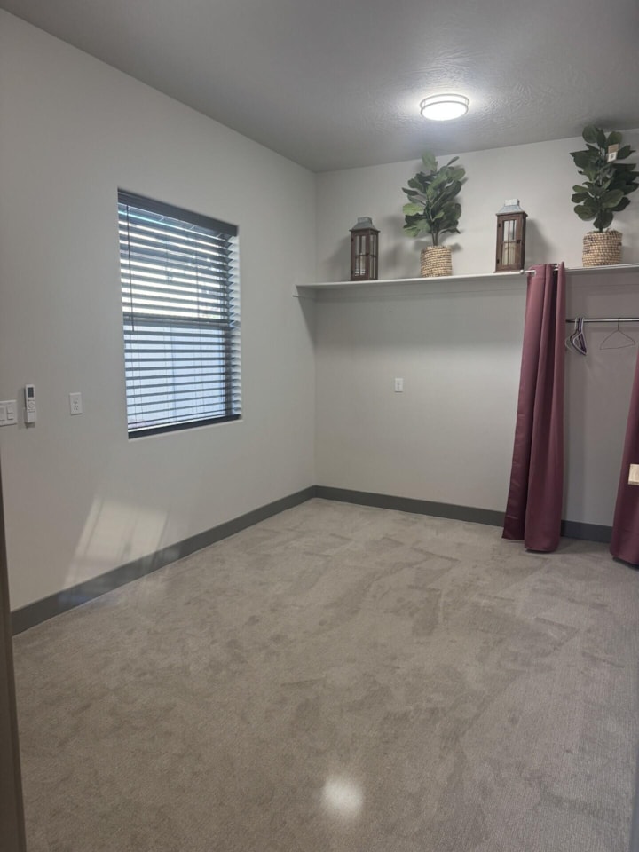 1704 W 680 South  S St George, UT 84770 home for sale, MLS#25-264430 - Erika Rogers Photo 28