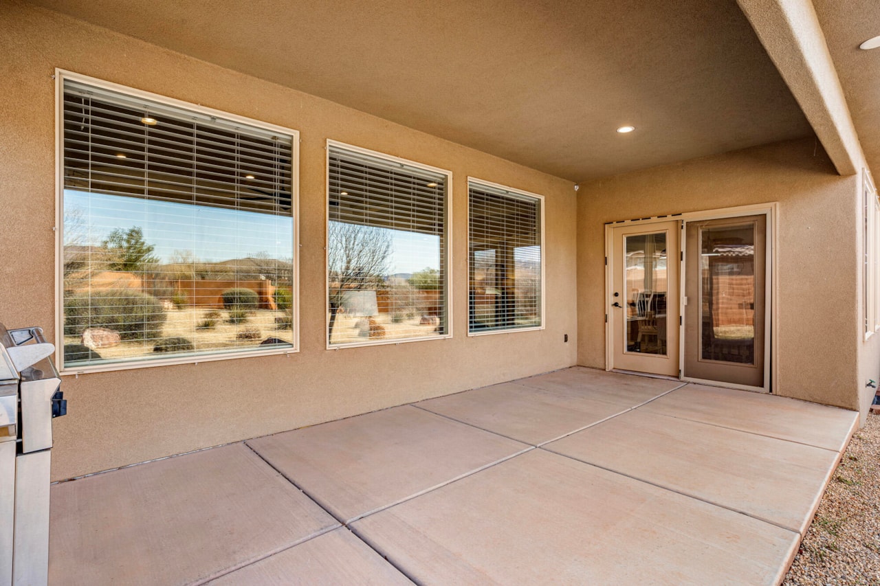 143 N Cortez Trl Ivins, UT 84738 home for sale, MLS#25-267693 - Erika Rogers Photo 19