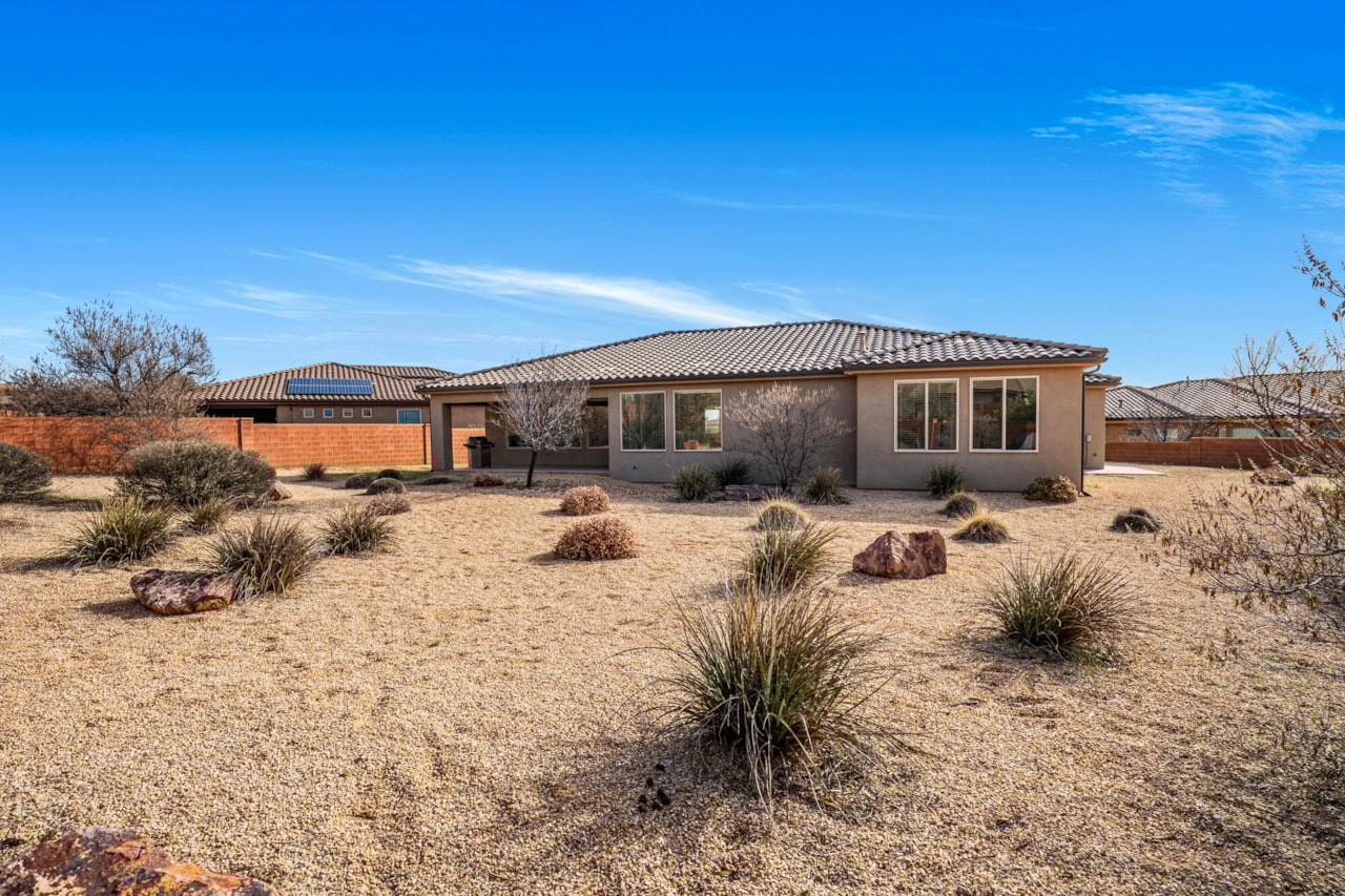 143 N Cortez Trl Ivins, UT 84738 home for sale, MLS#25-267693 - Erika Rogers Photo 20