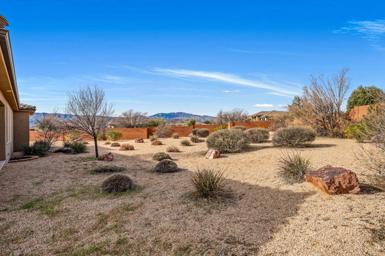 143 N Cortez Trl Ivins, UT 84738 home for sale, MLS#25-267693 - Erika Rogers Photo 21