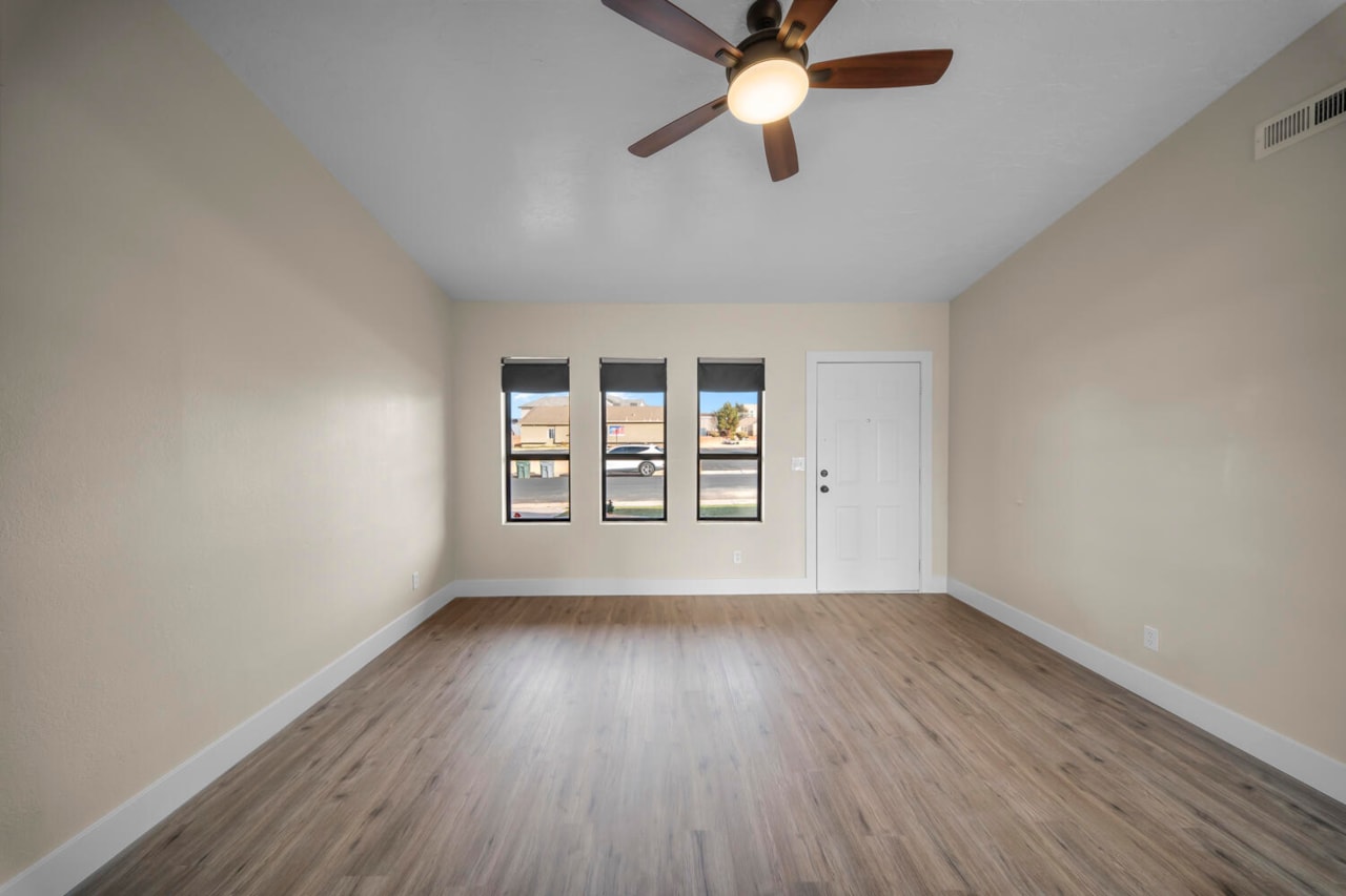 1313 W 750  N St George, UT 84770 home for sale, MLS#25-267695 - Erika Rogers Photo 7