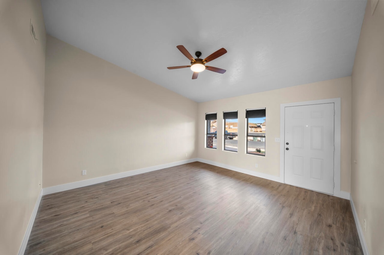 1313 W 750  N St George, UT 84770 home for sale, MLS#25-267695 - Erika Rogers Photo 8