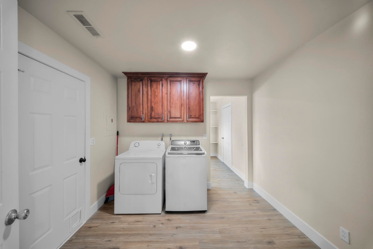 1313 W 750  N St George, UT 84770 home for sale, MLS#25-267695 - Erika Rogers Photo 14