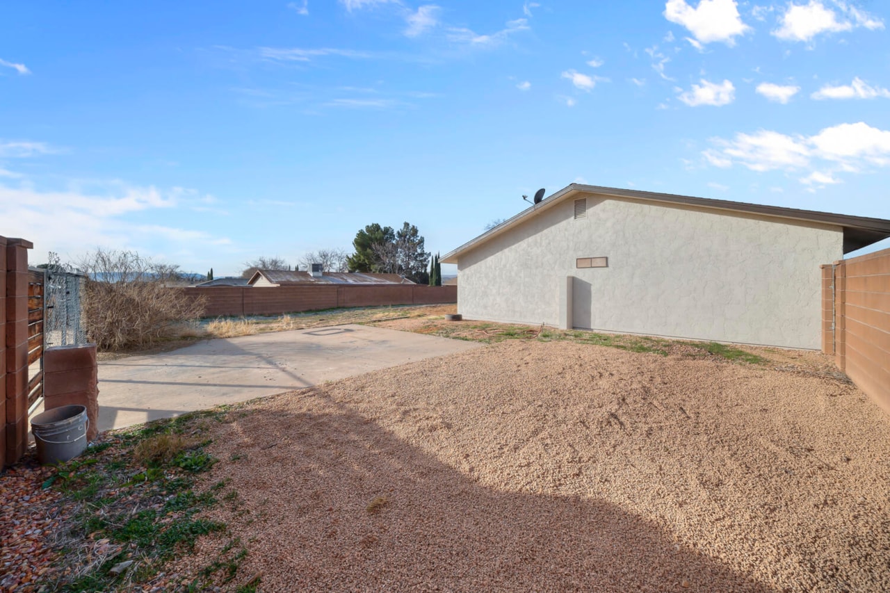 1313 W 750  N St George, UT 84770 home for sale, MLS#25-267695 - Erika Rogers Photo 31