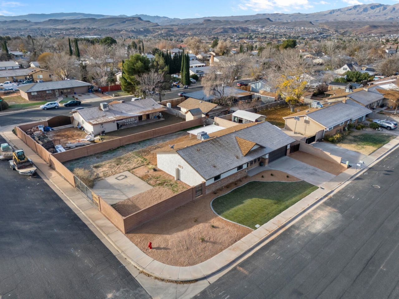 1313 W 750  N St George, UT 84770 home for sale, MLS#25-267695 - Erika Rogers Photo 34