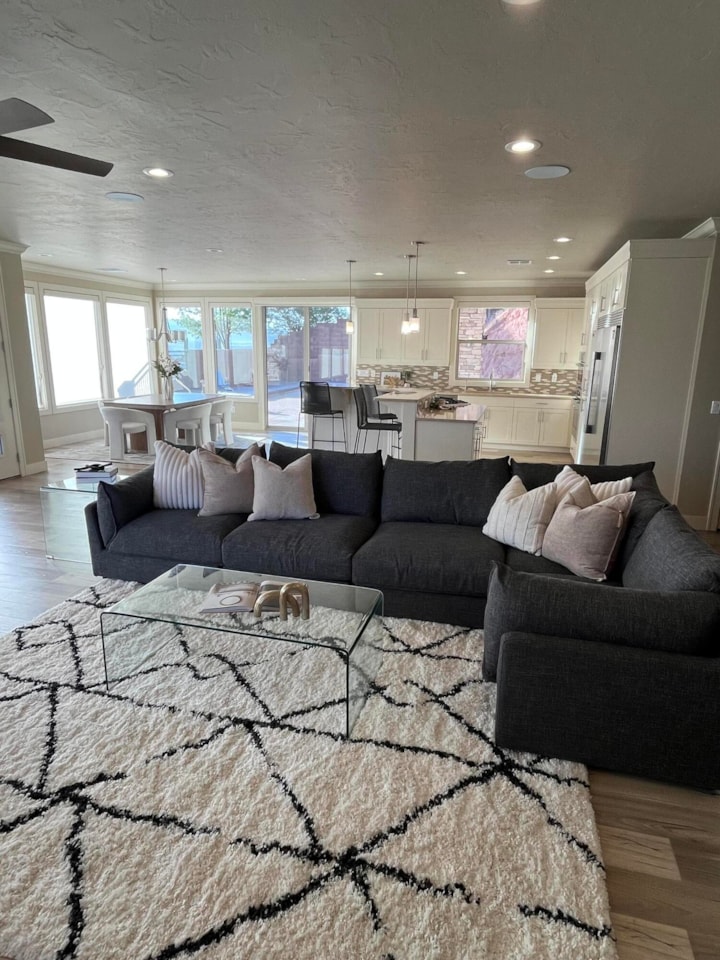 232 S Acantilado CIR St George, UT 84790 home for sale, MLS#25-263353 - Erika Rogers Photo 5