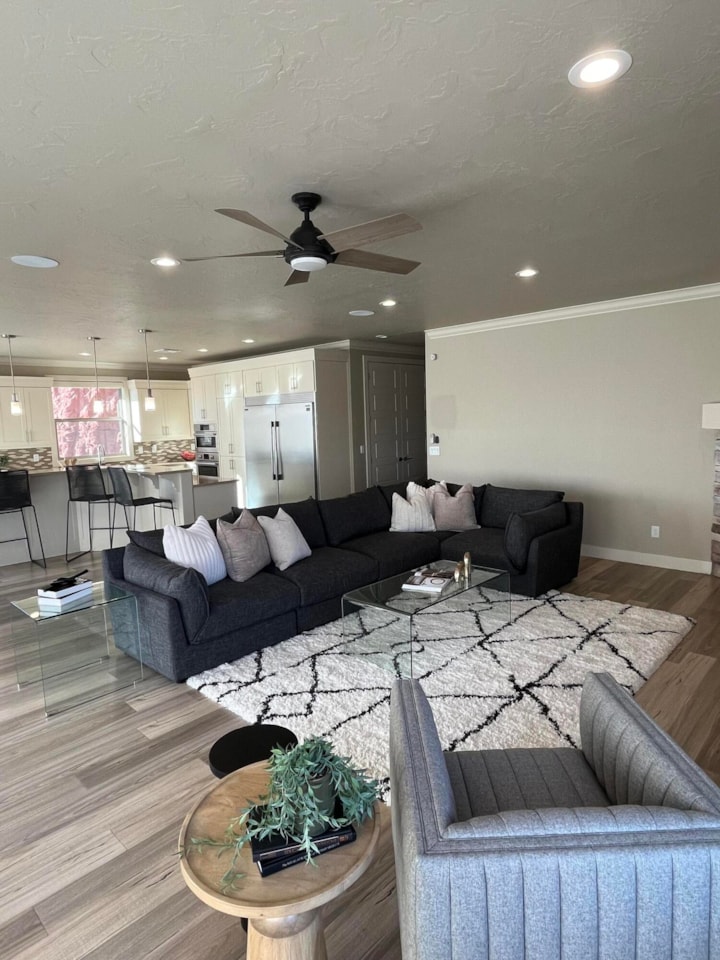 232 S Acantilado CIR St George, UT 84790 home for sale, MLS#25-263353 - Erika Rogers Photo 6