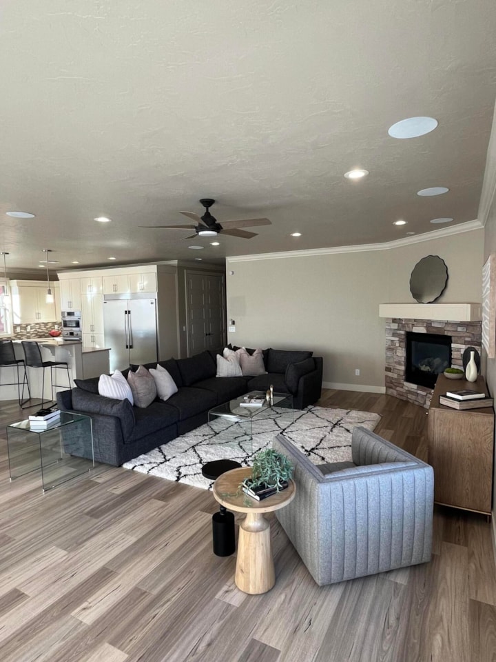 232 S Acantilado CIR St George, UT 84790 home for sale, MLS#25-263353 - Erika Rogers Photo 7