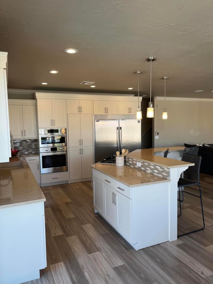 232 S Acantilado CIR St George, UT 84790 home for sale, MLS#25-263353 - Erika Rogers Photo 12