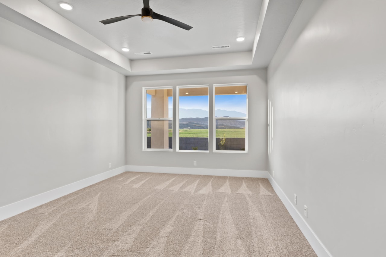 4810 W 1930  S Hurricane, UT 84737 home for sale, MLS#25-258522 - Erika Rogers Photo 14