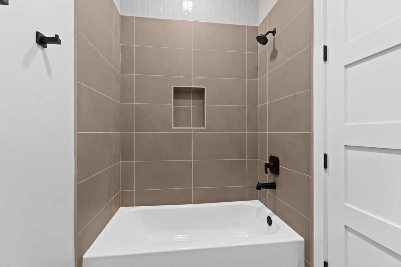 4810 W 1930  S Hurricane, UT 84737 home for sale, MLS#25-258522 - Erika Rogers Photo 25