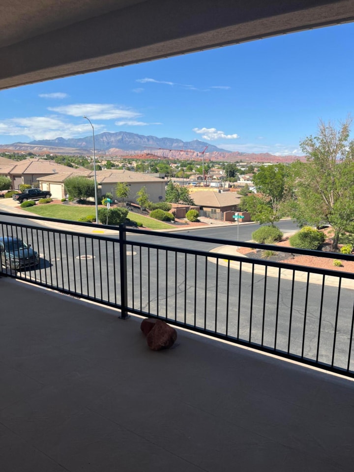 232 S Acantilado CIR St George, UT 84790 home for sale, MLS#25-263353 - Erika Rogers Photo 80