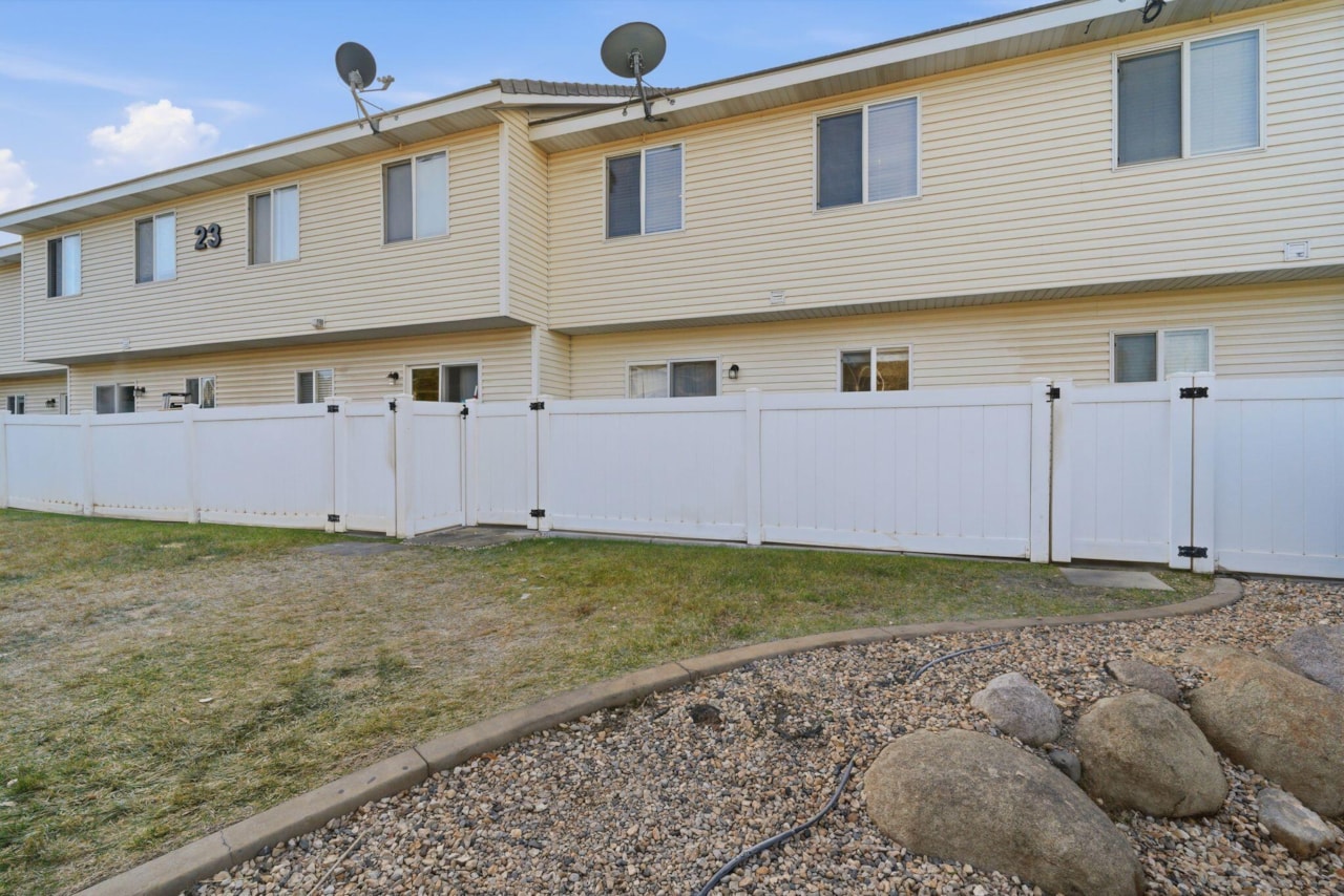 1735 W 540  N #2302 St George, UT 84770 home for sale, MLS#25-266766 - Erika Rogers Photo 26