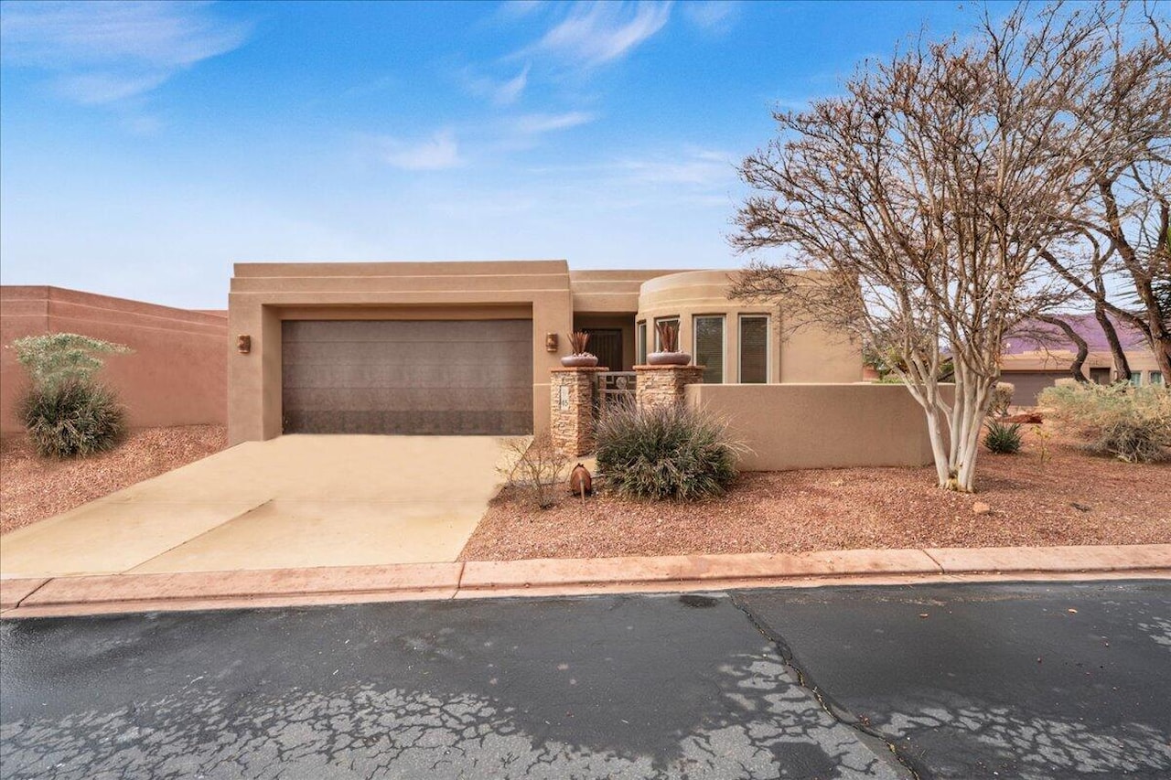 2255 N Tuweap #45 St George, UT 84770 home for sale, MLS#25-258474 - Erika Rogers Photo 5