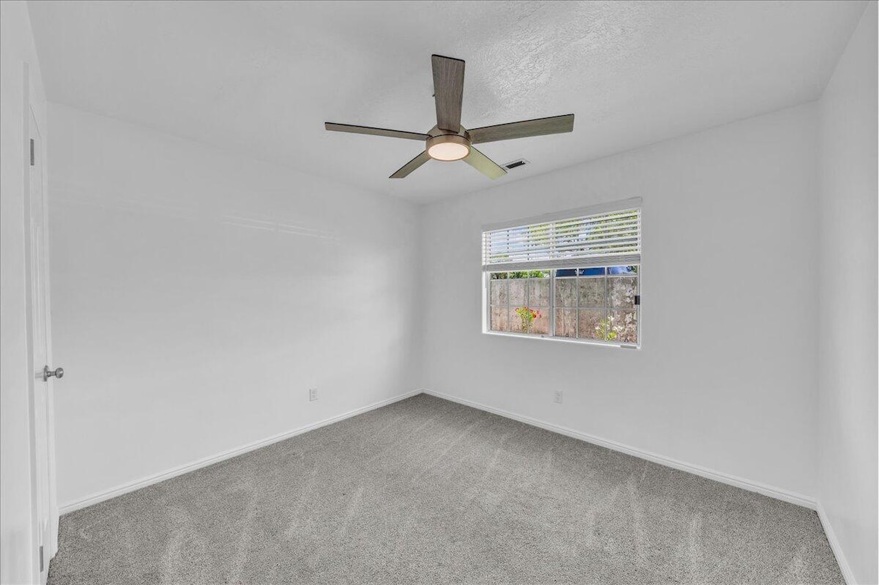 1090 E 700 S #24 St George, UT 84790 home for sale, MLS#25-262276 - Erika Rogers Photo 10