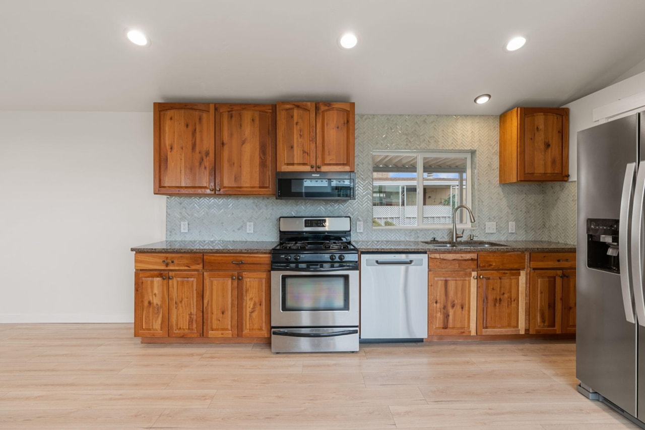 1450 N Dixie Downs RD #148 St George, UT 84770 home for sale, MLS#25-267102 - Erika Rogers Photo 5