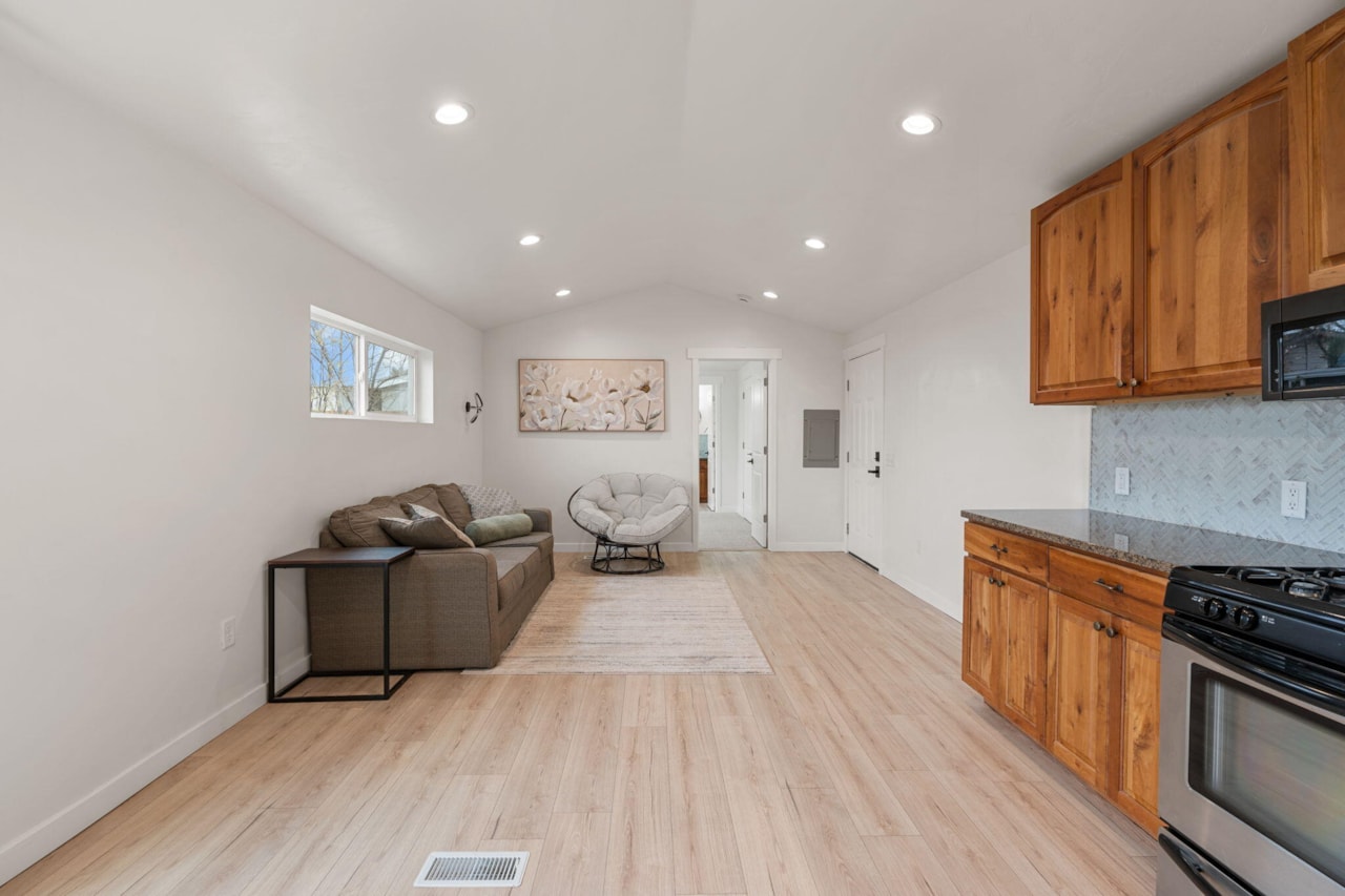 1450 N Dixie Downs RD #148 St George, UT 84770 home for sale, MLS#25-267102 - Erika Rogers Photo 7