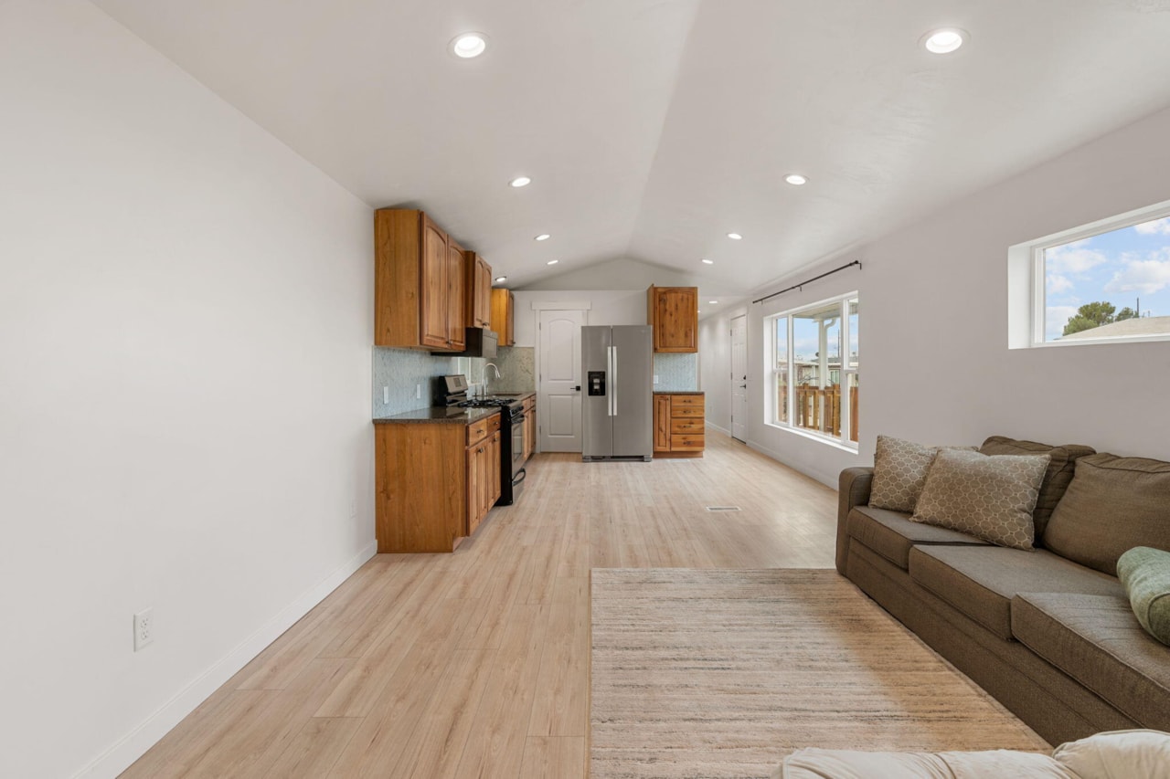 1450 N Dixie Downs RD #148 St George, UT 84770 home for sale, MLS#25-267102 - Erika Rogers Photo 9