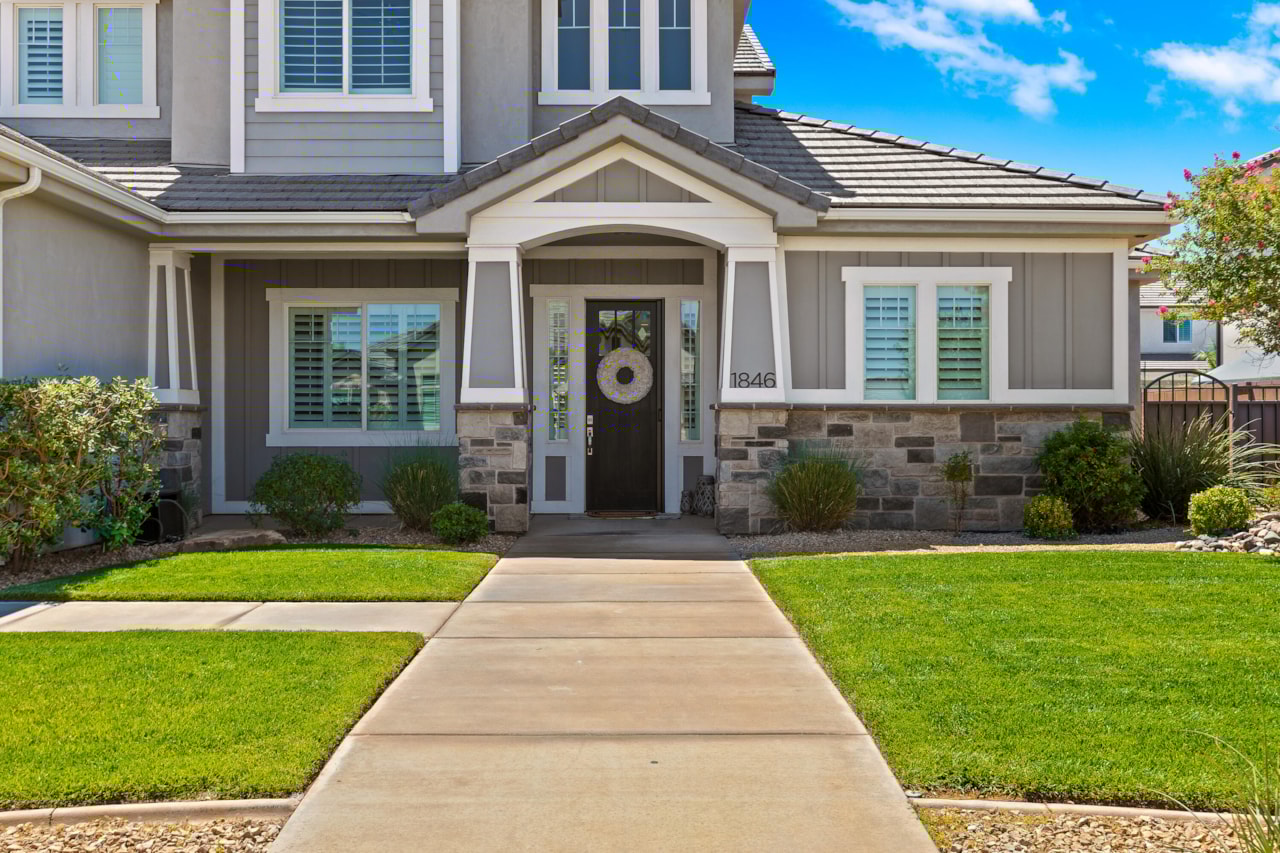 1846 S 2940 ST E St George, UT 84790 home for sale, MLS#26-267709 - Erika Rogers Photo 2