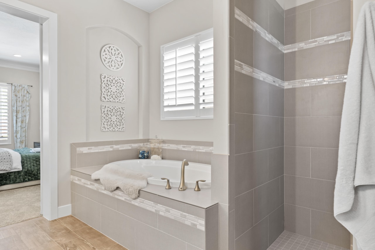 1846 S 2940 ST E St George, UT 84790 home for sale, MLS#26-267709 - Erika Rogers Photo 16