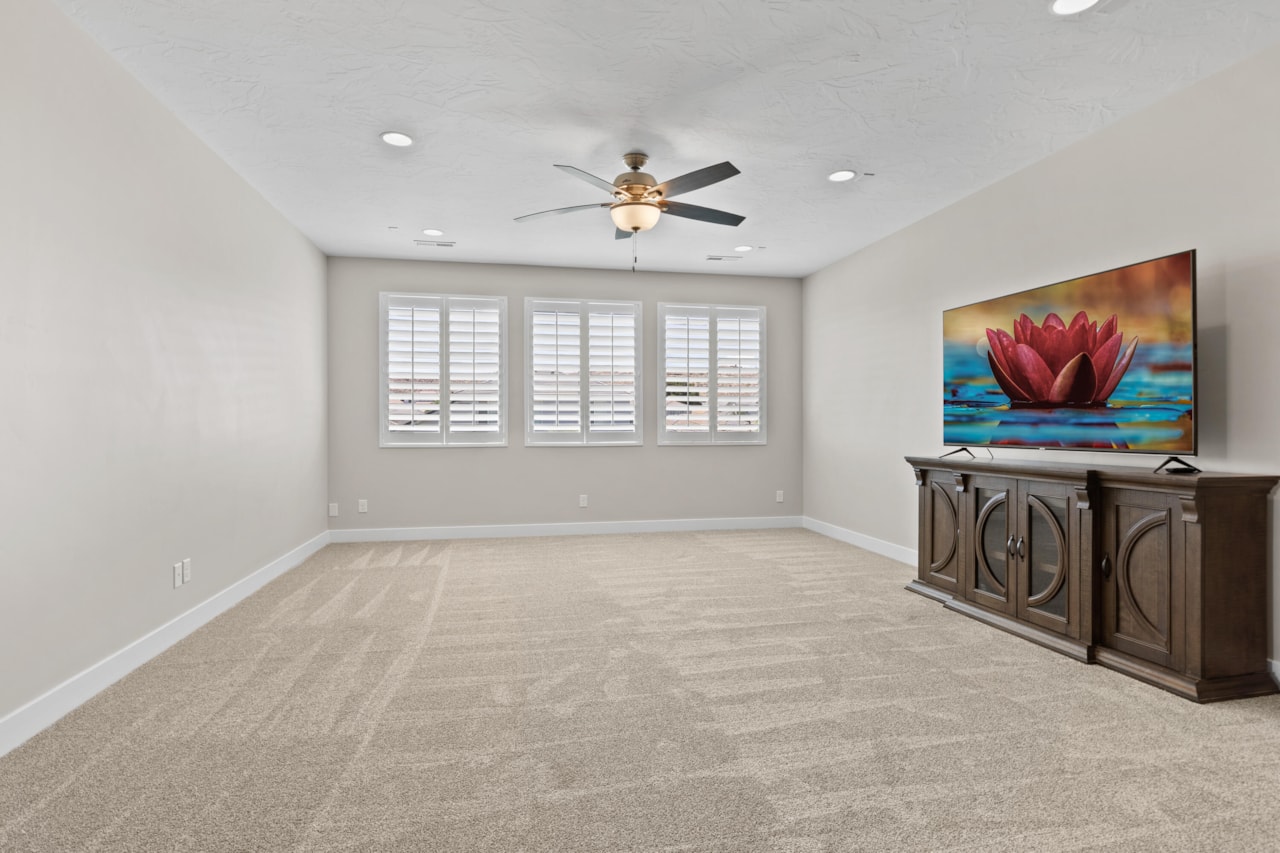 1846 S 2940 ST E St George, UT 84790 home for sale, MLS#26-267709 - Erika Rogers Photo 19