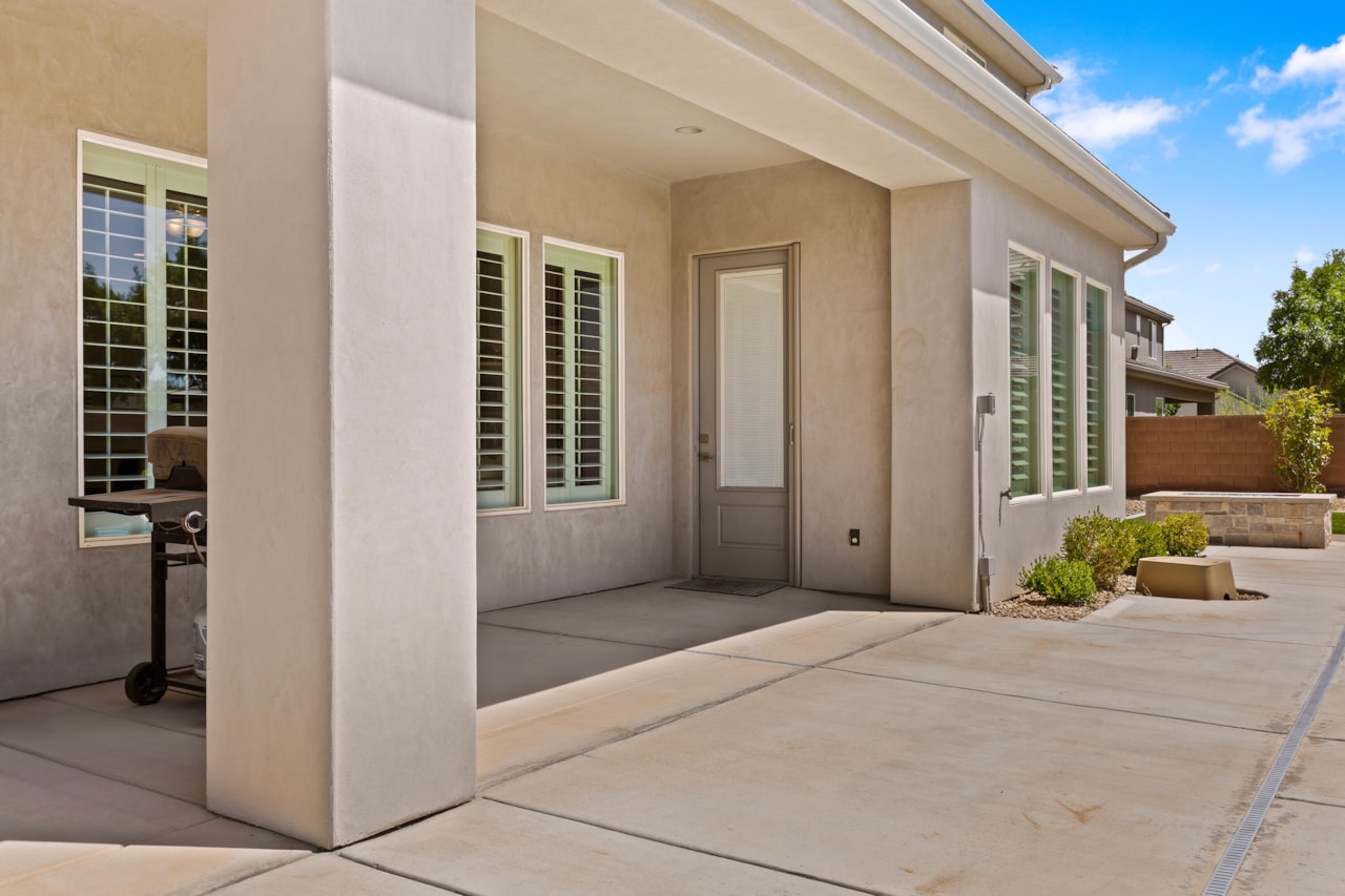 1846 S 2940 ST E St George, UT 84790 home for sale, MLS#26-267709 - Erika Rogers Photo 33