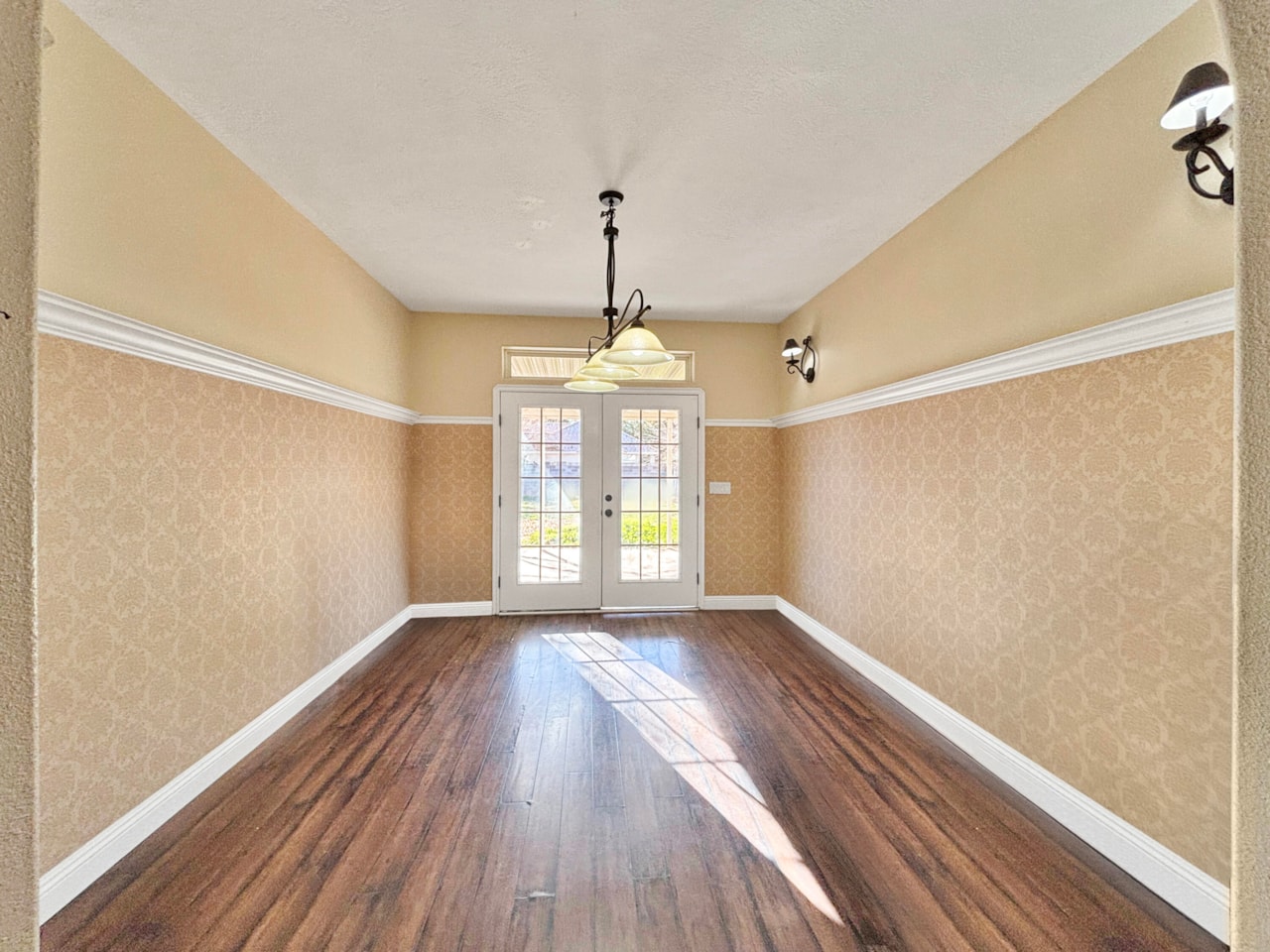 2368 S Coletero Washington, UT 84780 home for sale, MLS#25-267660 - Erika Rogers Photo 15