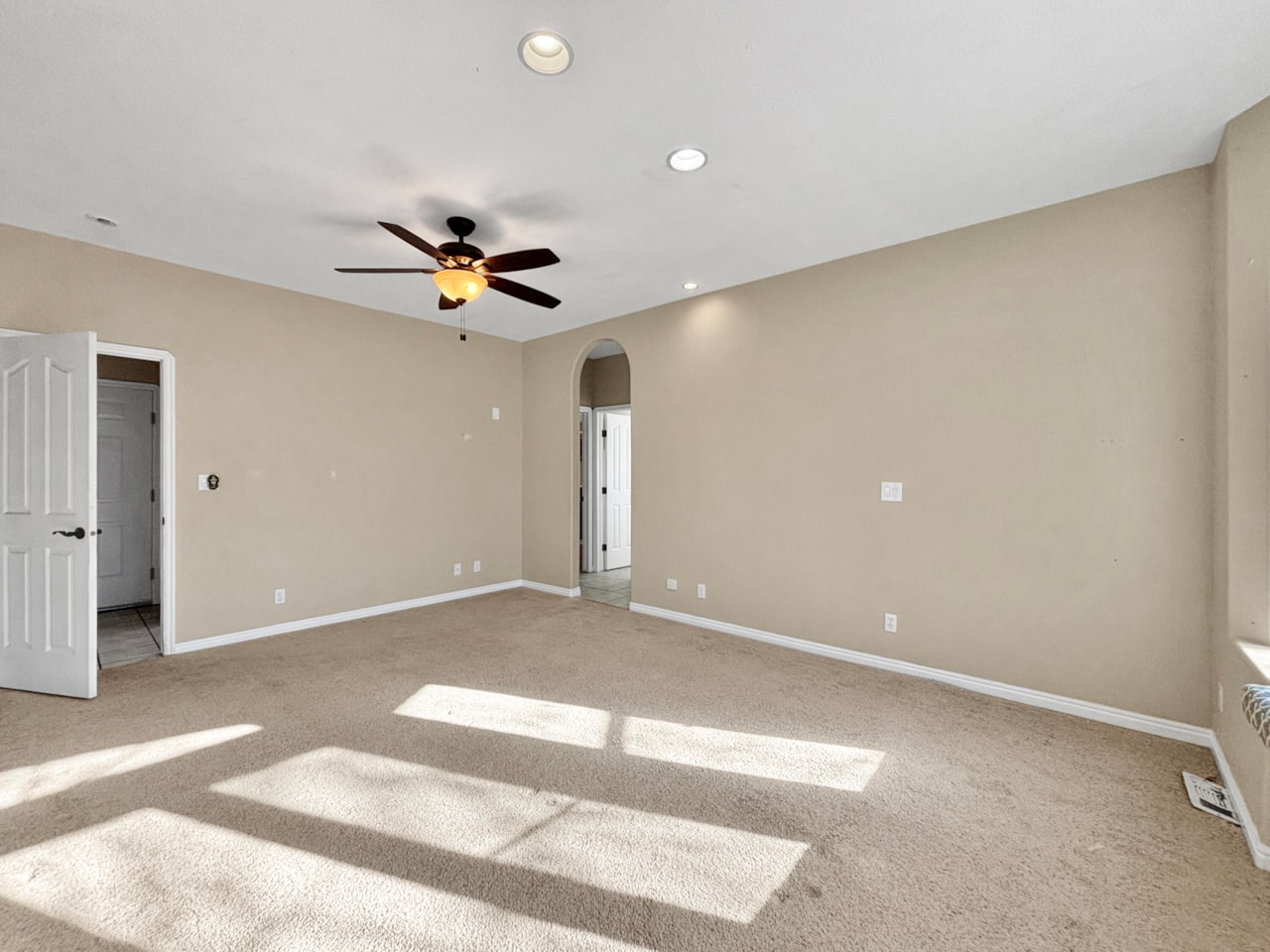 2368 S Coletero Washington, UT 84780 home for sale, MLS#25-267660 - Erika Rogers Photo 19