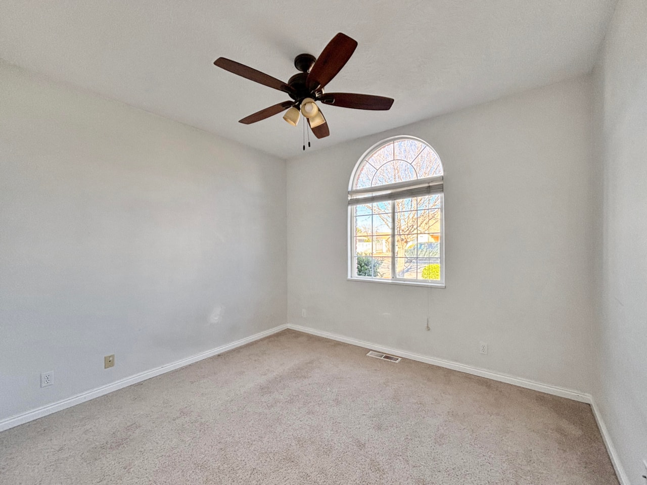 2368 S Coletero Washington, UT 84780 home for sale, MLS#25-267660 - Erika Rogers Photo 28