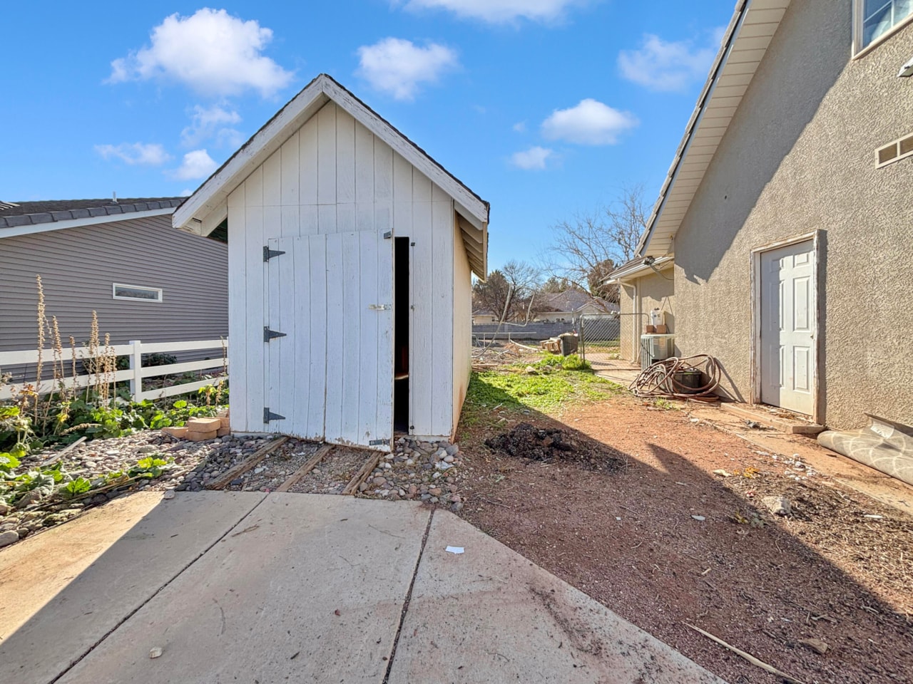 2368 S Coletero Washington, UT 84780 home for sale, MLS#25-267660 - Erika Rogers Photo 38