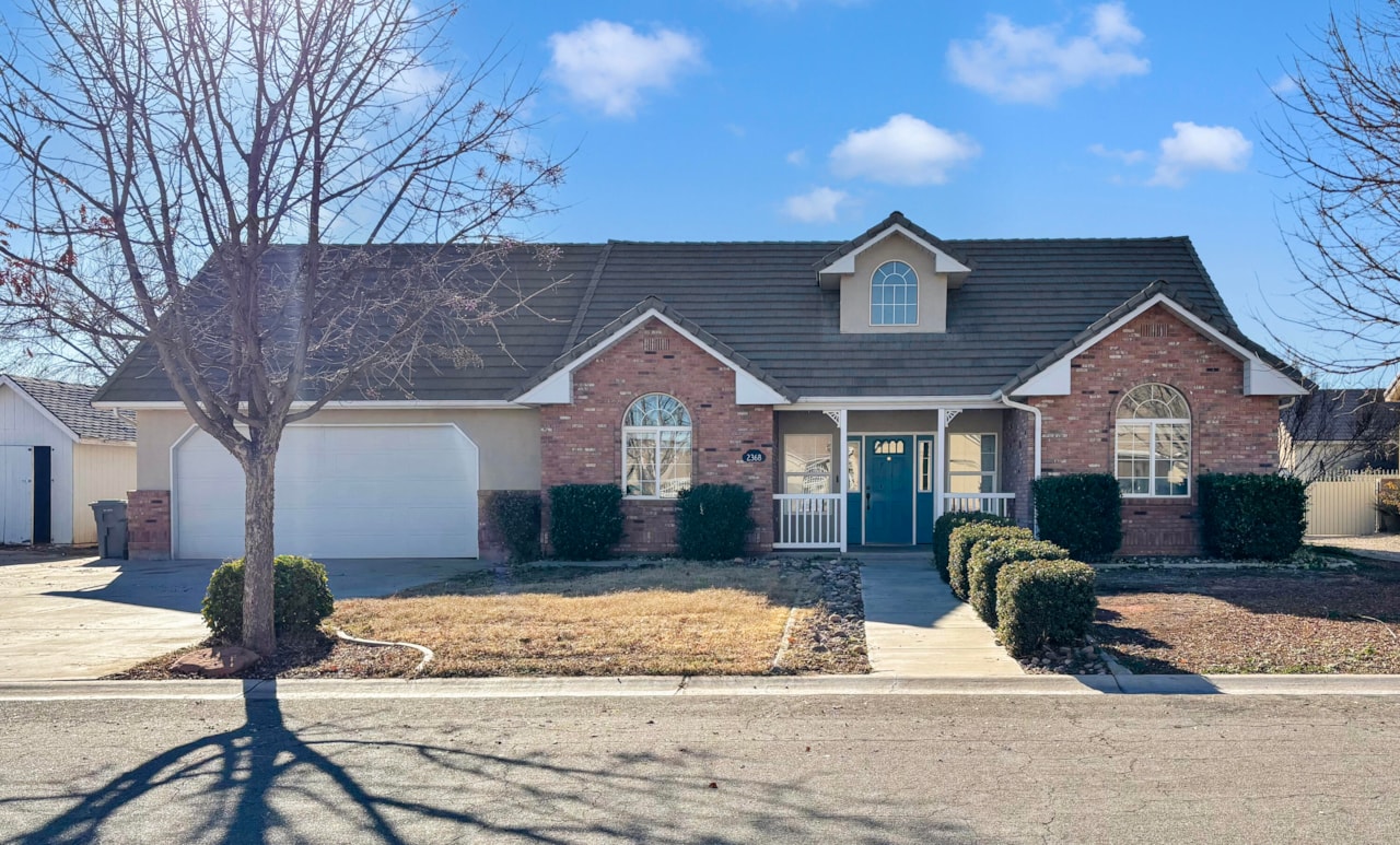 2368 S Coletero Washington, UT 84780 home for sale, MLS#25-267660 - Erika Rogers