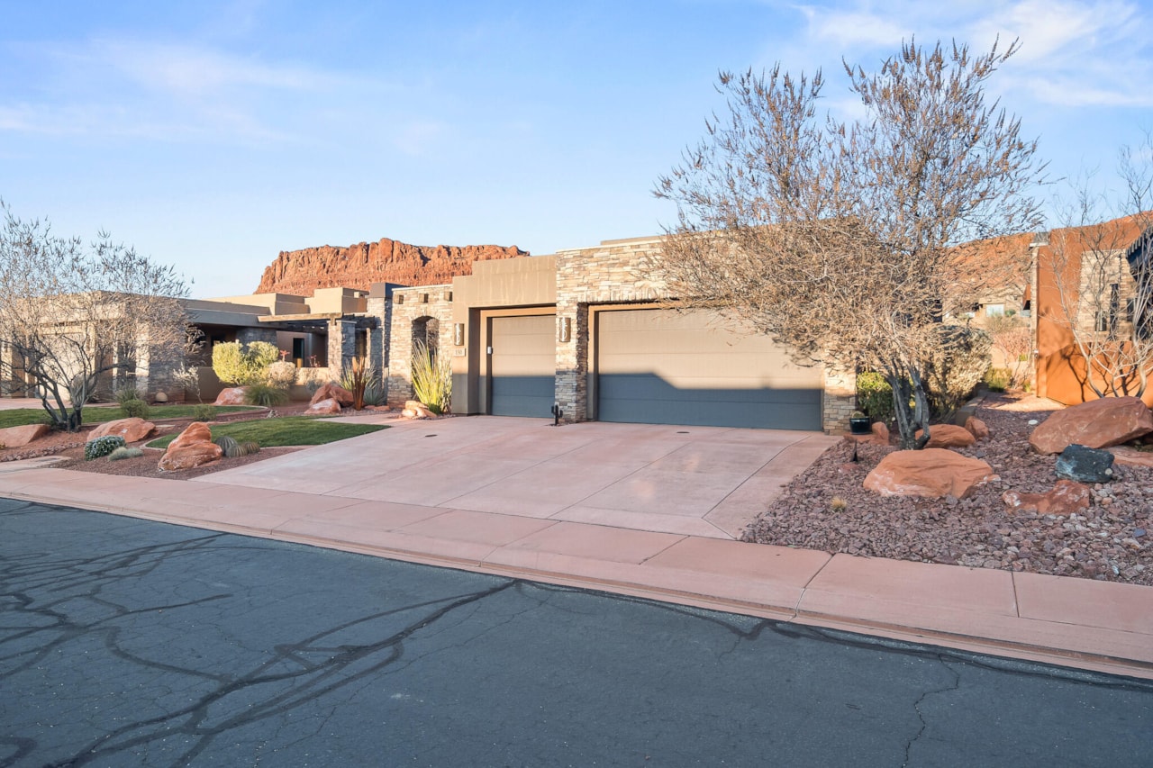 2139 W Cougar Rock #150 St George, UT 84770 home for sale, MLS#26-267713 - Erika Rogers Photo 8