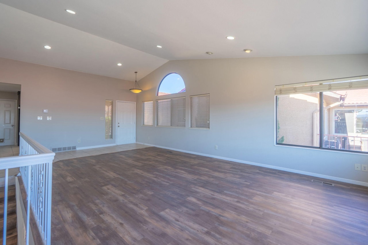 161 W 950  S #V1 St George, UT 84770 home for sale, MLS#25-267701 - Erika Rogers Photo 18