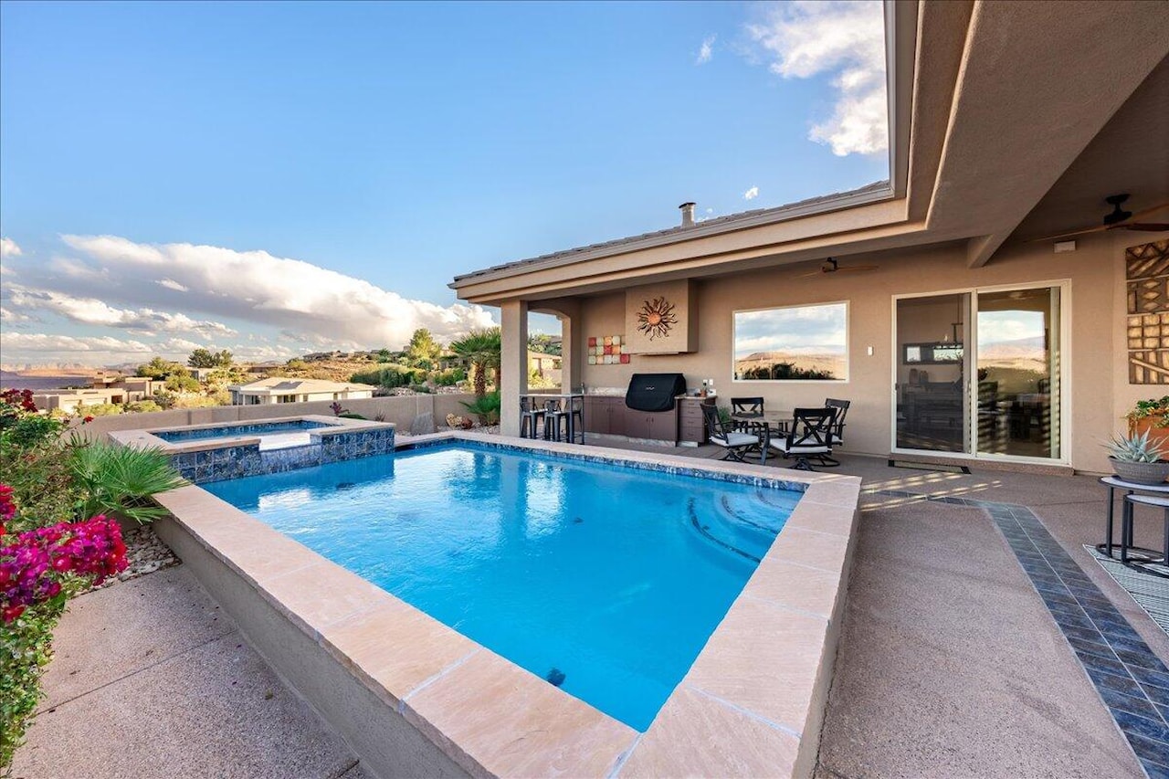 1815 S Paragon DR St George, UT 84790 home for sale, MLS#25-266264 - Erika Rogers Photo 54