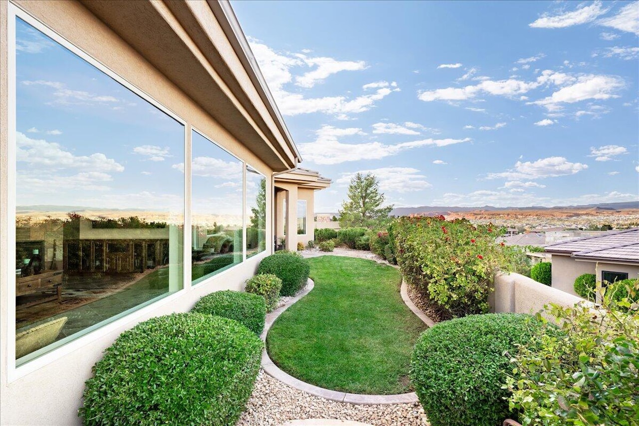 1815 S Paragon DR St George, UT 84790 home for sale, MLS#25-266264 - Erika Rogers Photo 36