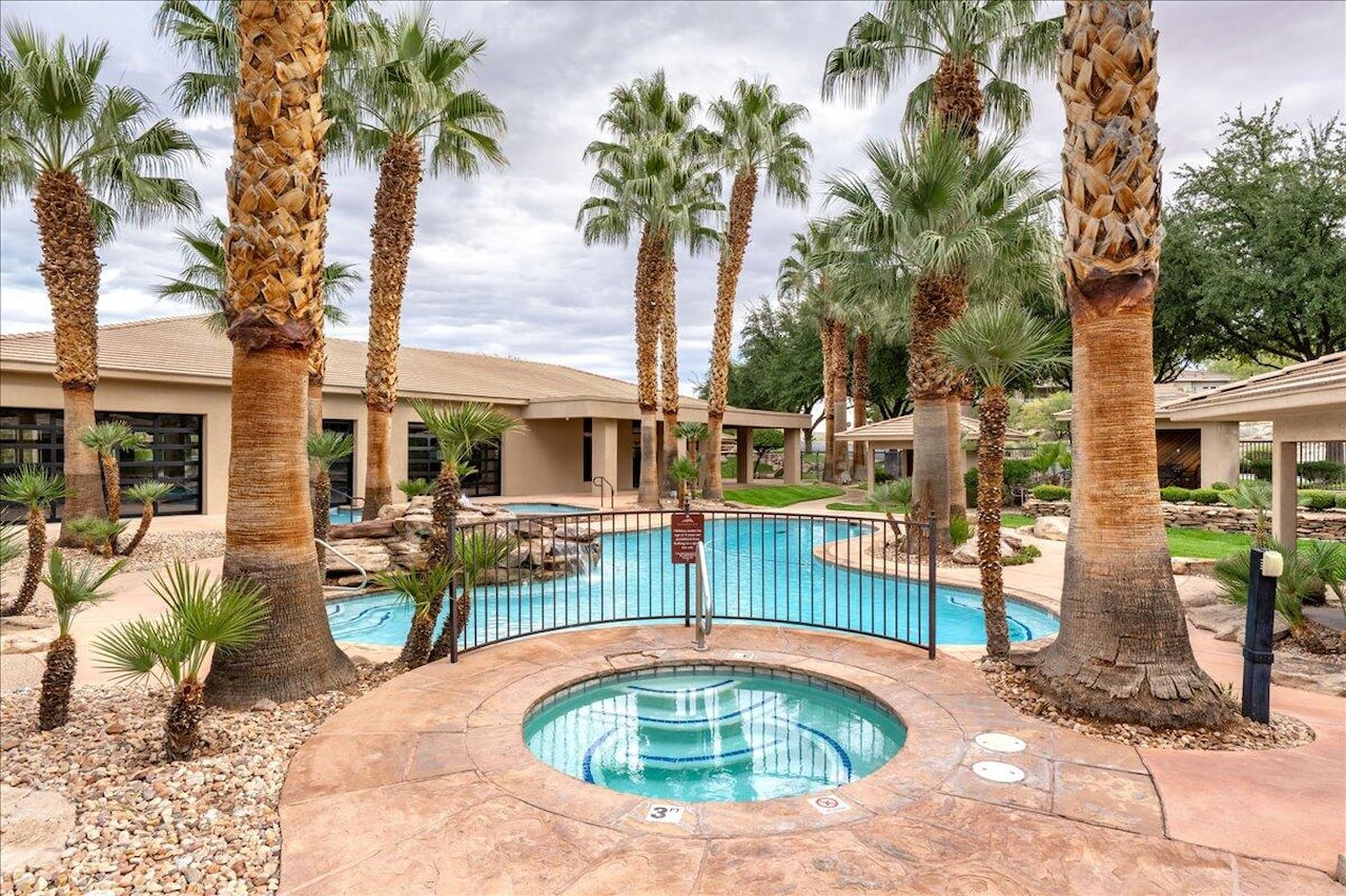 1815 S Paragon DR St George, UT 84790 home for sale, MLS#25-266264 - Erika Rogers Photo 59