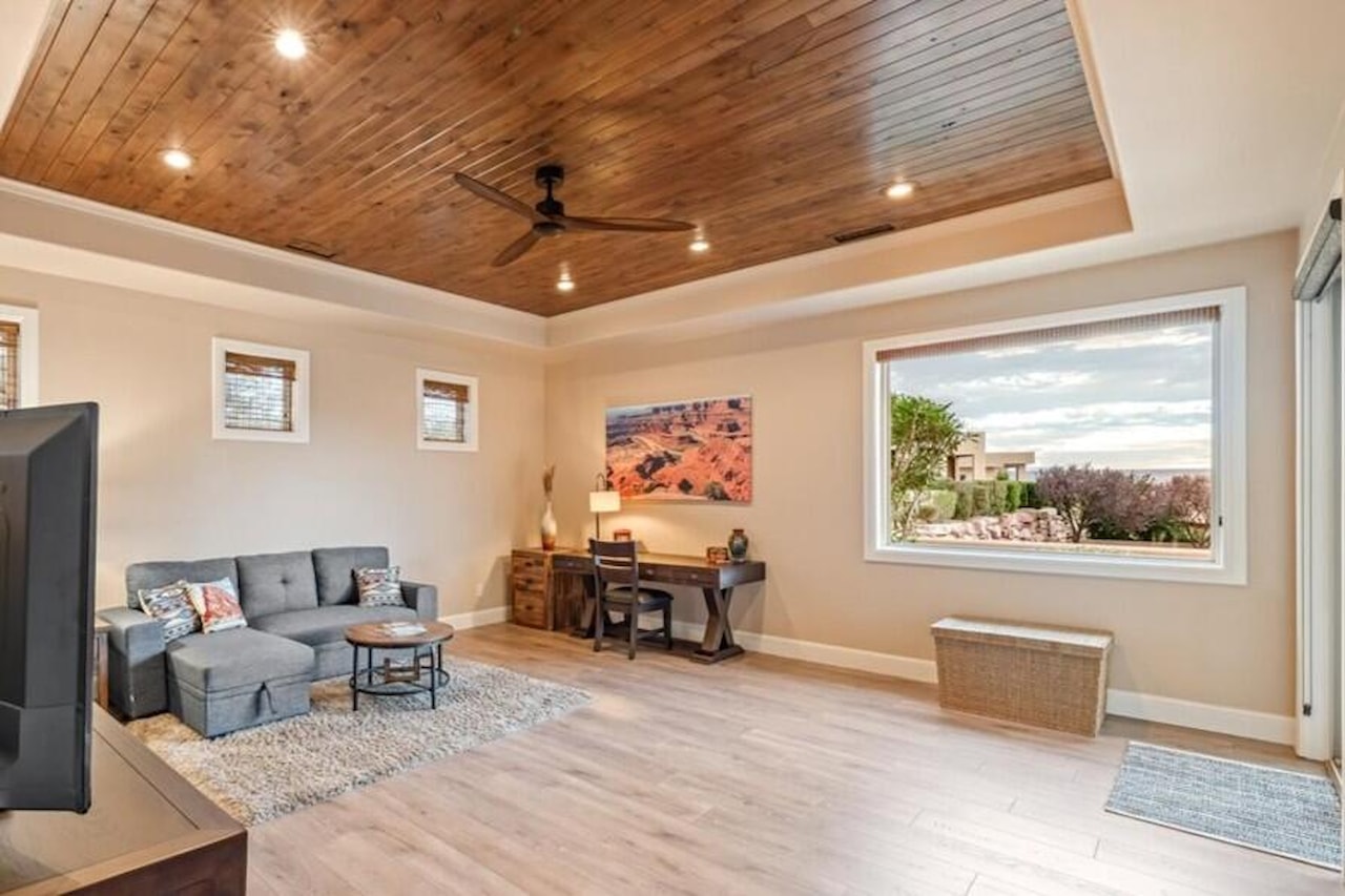 1815 S Paragon DR St George, UT 84790 home for sale, MLS#25-266264 - Erika Rogers Photo 42