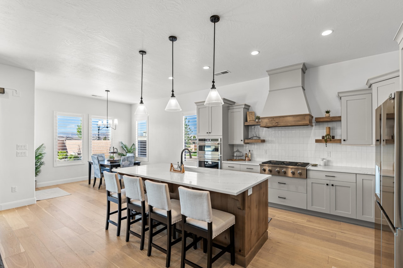 2726 E Ashwood LN St George, UT 84790 home for sale, MLS#25-265585 - Erika Rogers Photo 13