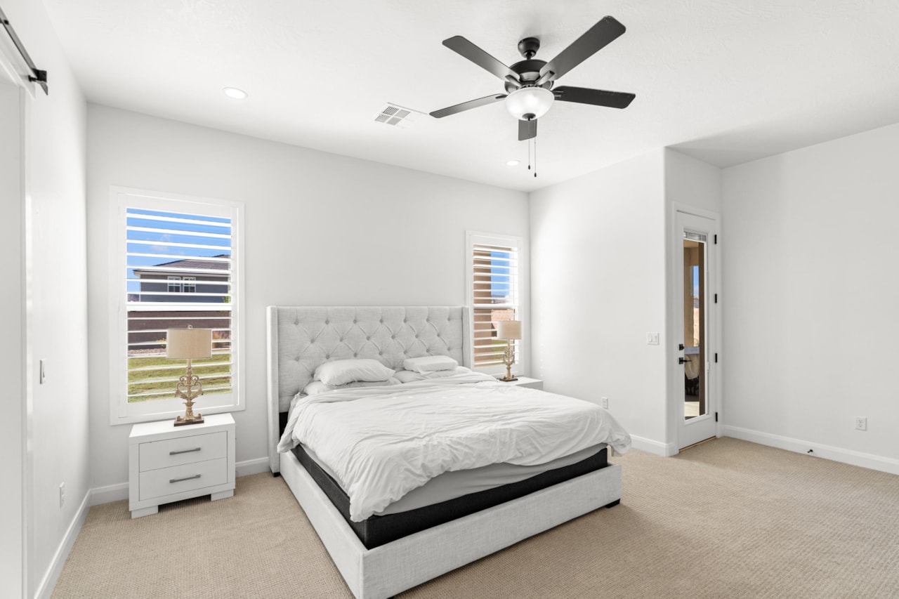 2726 E Ashwood LN St George, UT 84790 home for sale, MLS#25-265585 - Erika Rogers Photo 22