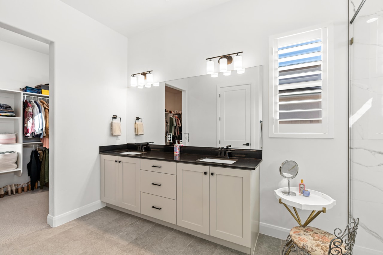 2726 E Ashwood LN St George, UT 84790 home for sale, MLS#25-265585 - Erika Rogers Photo 24