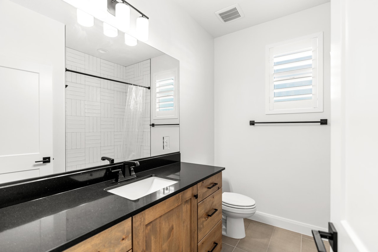 2726 E Ashwood LN St George, UT 84790 home for sale, MLS#25-265585 - Erika Rogers Photo 33