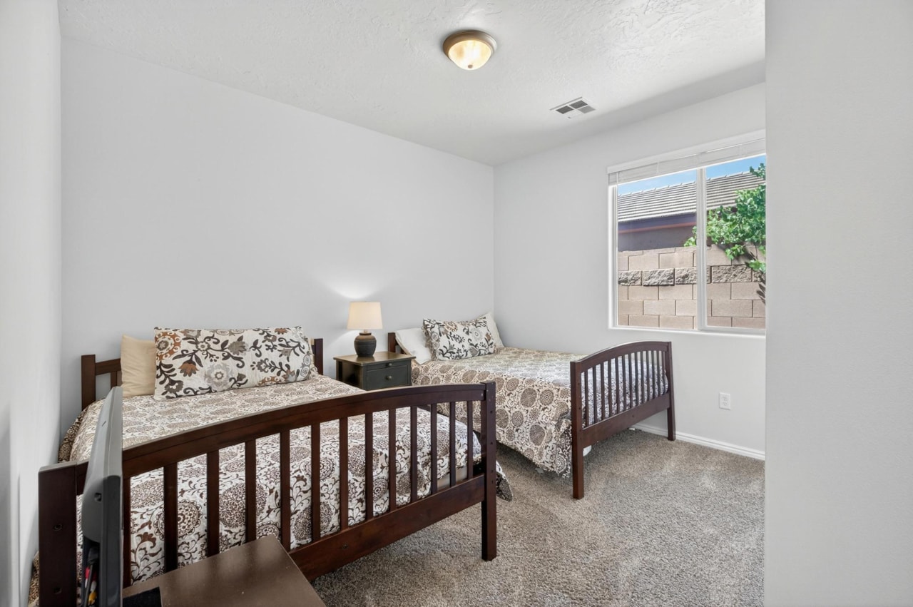 2602 E Spring Canyon Washington, UT 84780 home for sale, MLS#26-267723 - Erika Rogers Photo 7