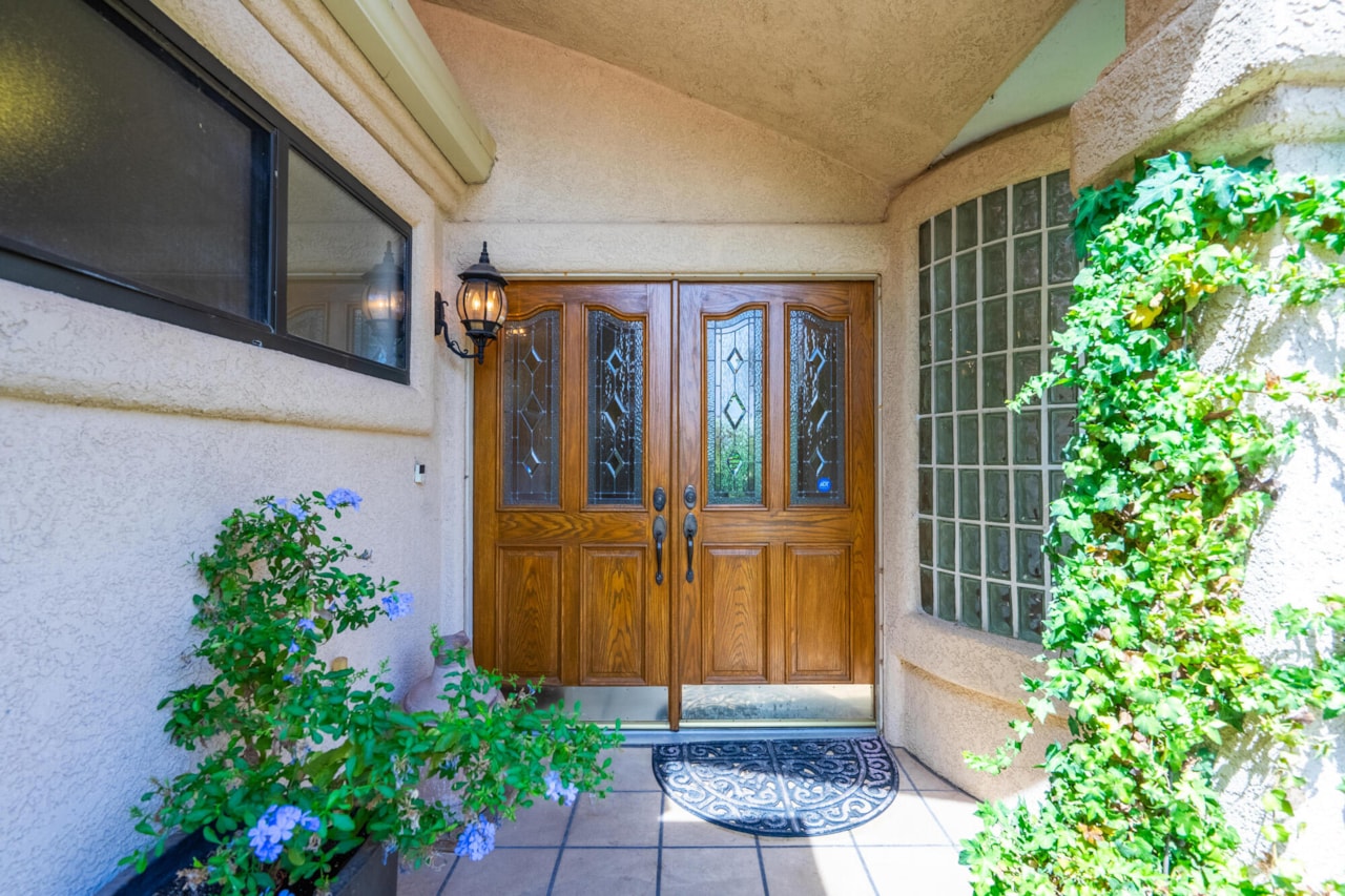 2952 S Jacob Hamblin DR St George, UT 84790 home for sale, MLS#25-264814 - Erika Rogers Photo 6