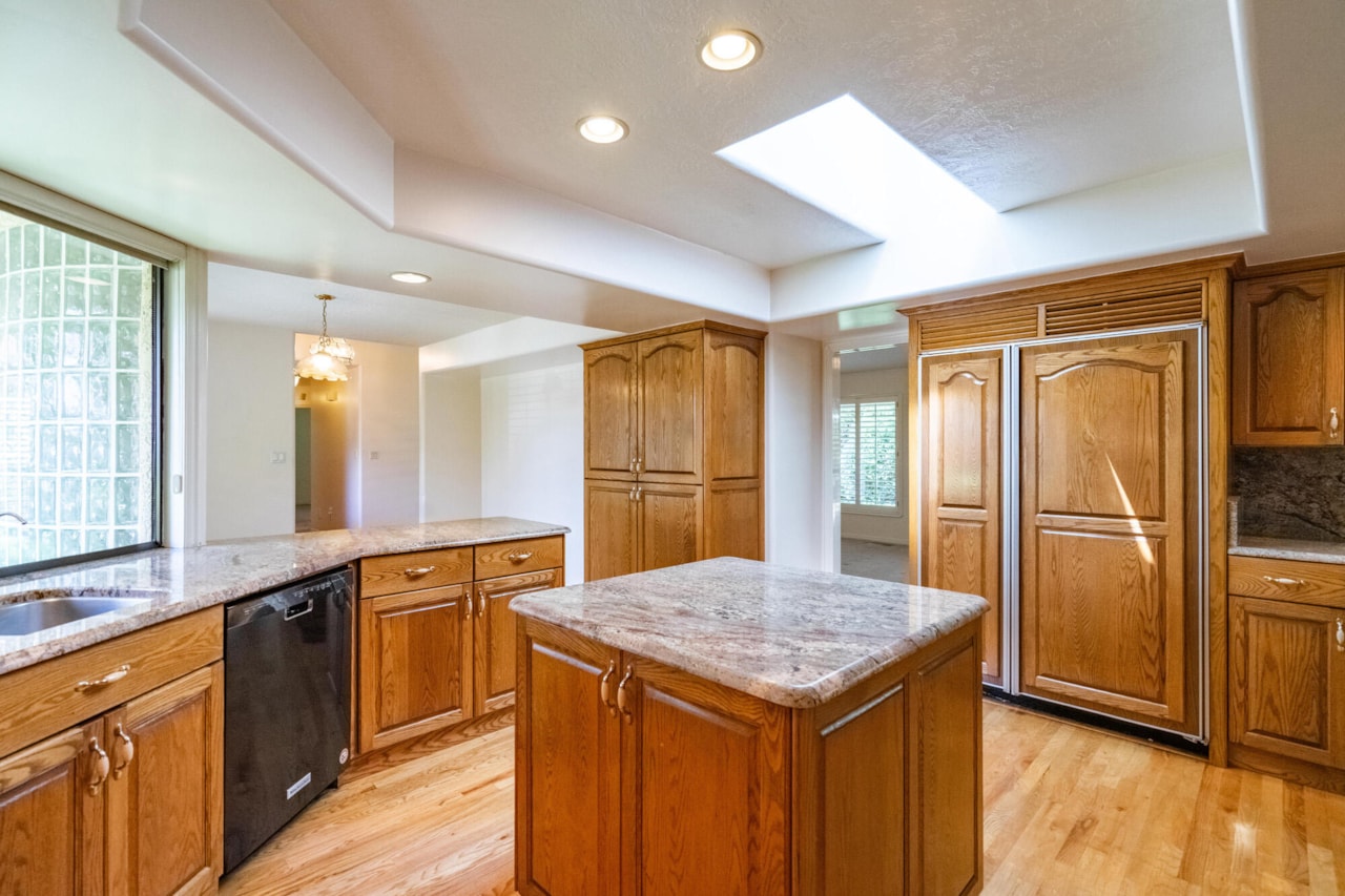 2952 S Jacob Hamblin DR St George, UT 84790 home for sale, MLS#25-264814 - Erika Rogers Photo 18